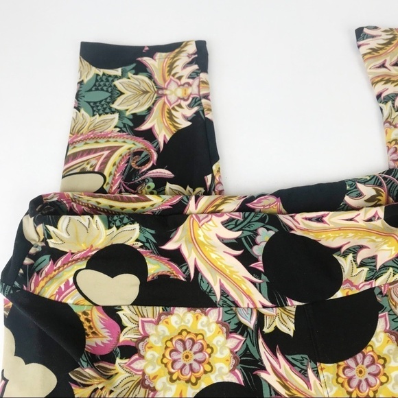 Lularoe Paisley Minnie Mouse Tall & Curvy Leggings - Picture 5 of 6